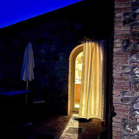 Casa Leoni Chianni Tuscanyonly Feriehus *
